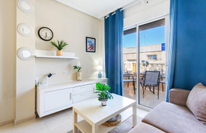 resale-upper-floor-torrevieja-pueblo-centro_165405_xl