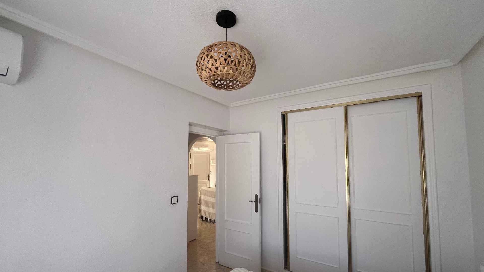 o_1jacdaslp17um874qqe1imhal13p