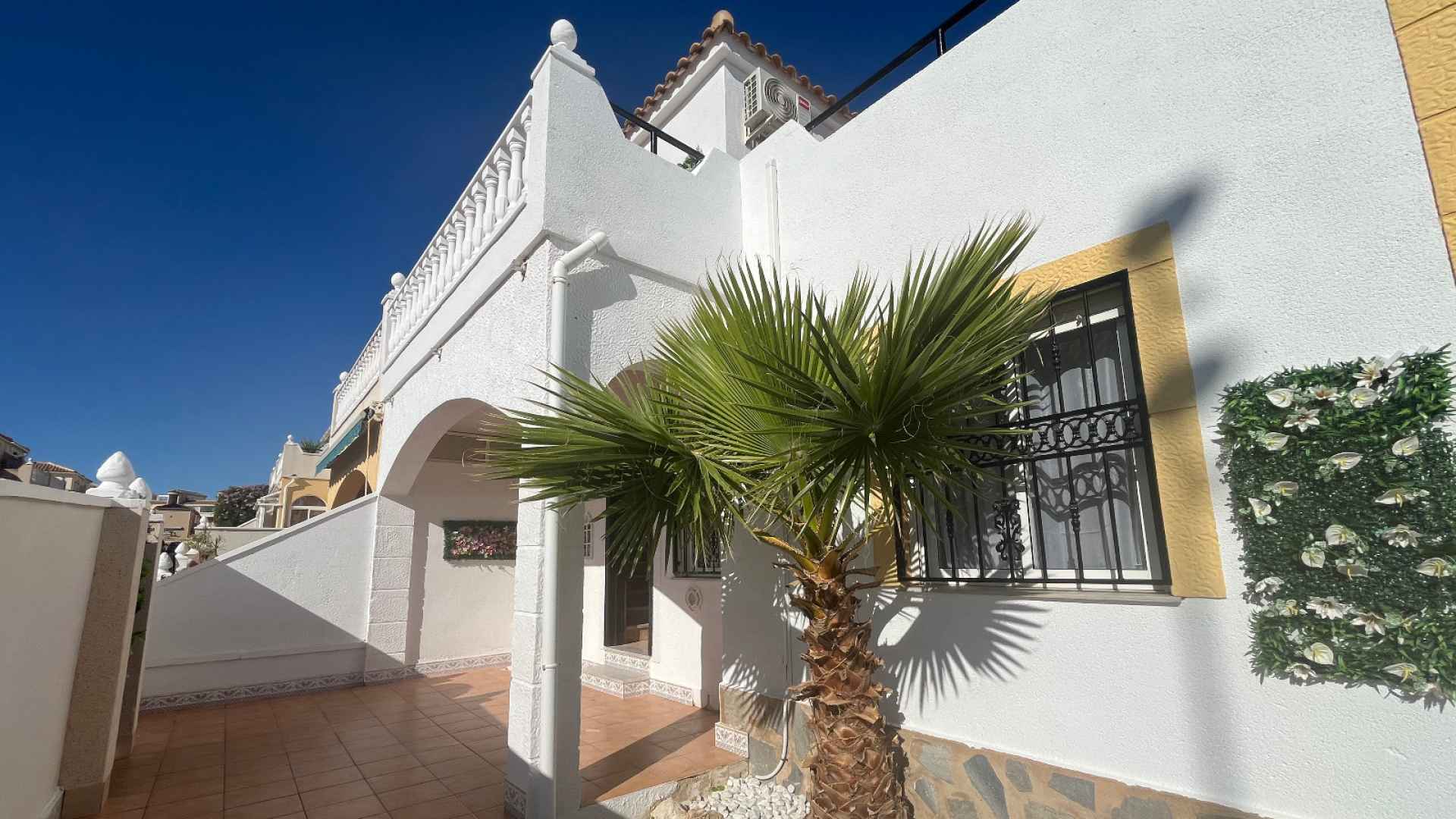 o_1jacdaslpq6s1c21han6rj12v4t