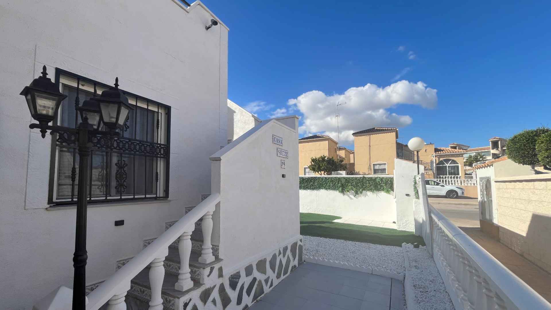 o_1jaccsur61rof6t0128e1bjj2gb4g