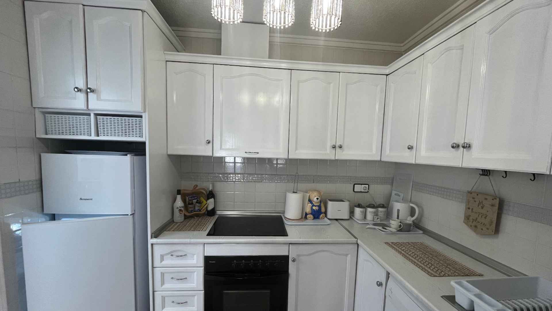 o_1jaccsur66uaeme81s1et483u3i