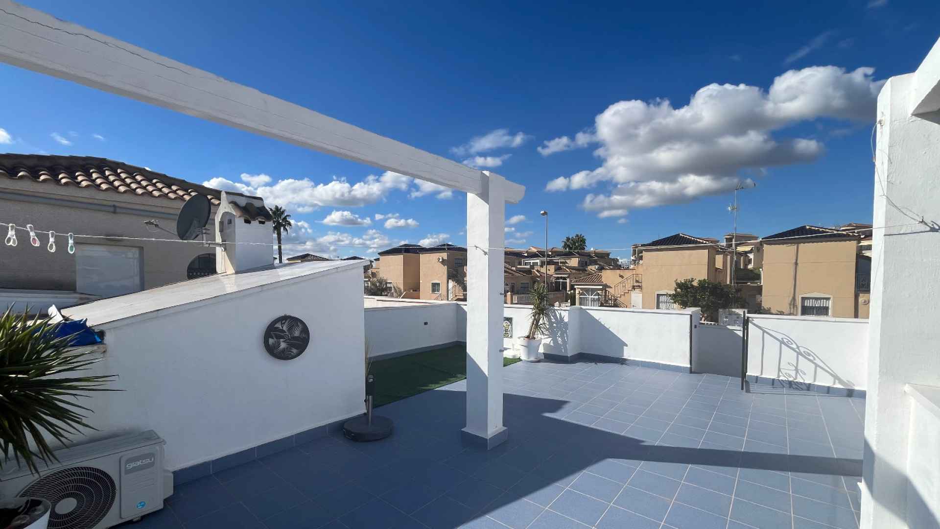 o_1jaccsur6qvic1u1kr023e70u47