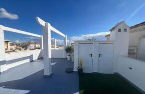 o_1jaccsur6fr7ri1hif11g012su4d