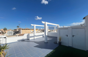 o_1jaccsur6gnplli1mgu1gql1bh84b