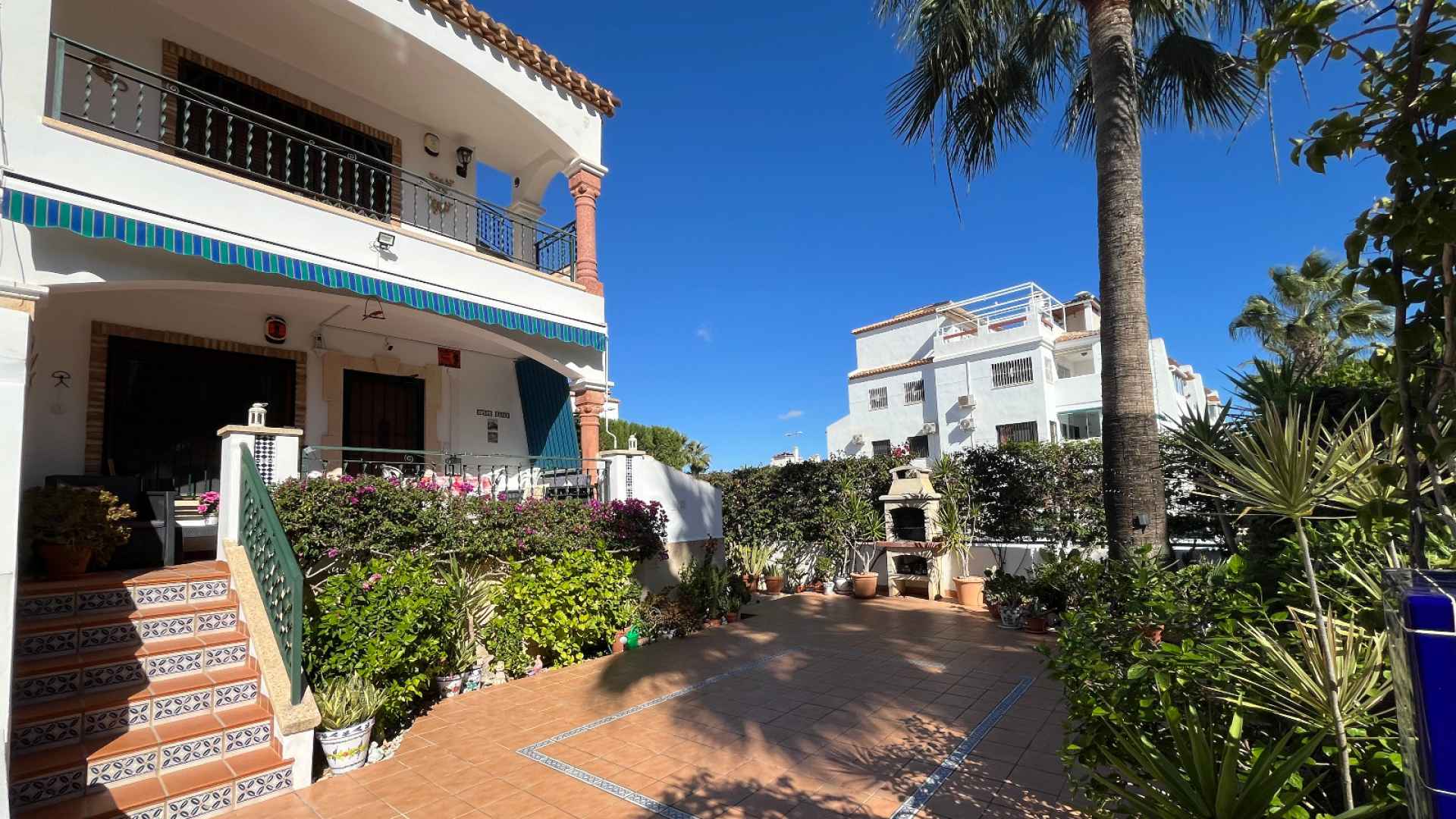 d6915ce820bd396915ce820bd77