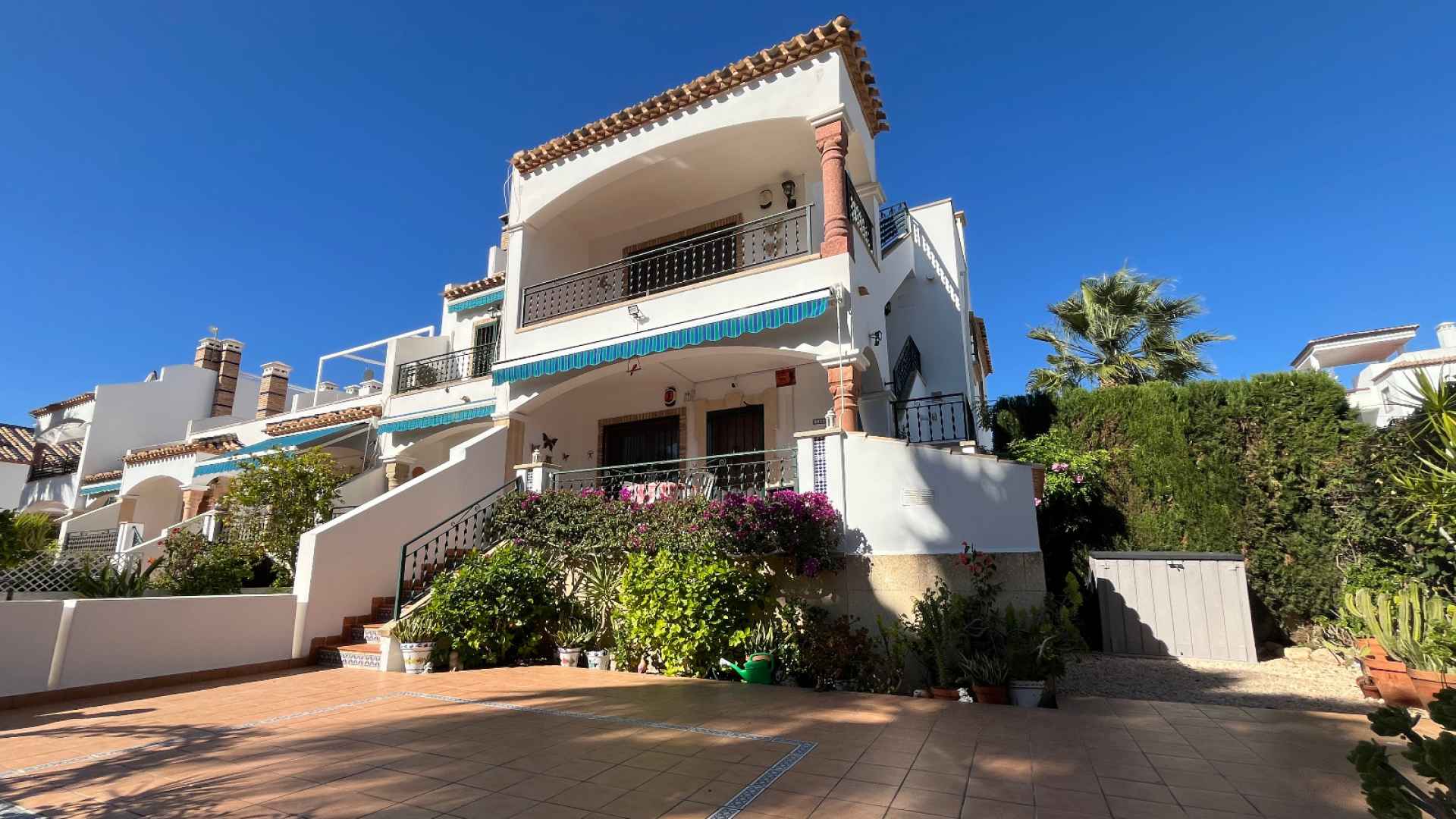 d6915ce95ae5266915ce95ae569