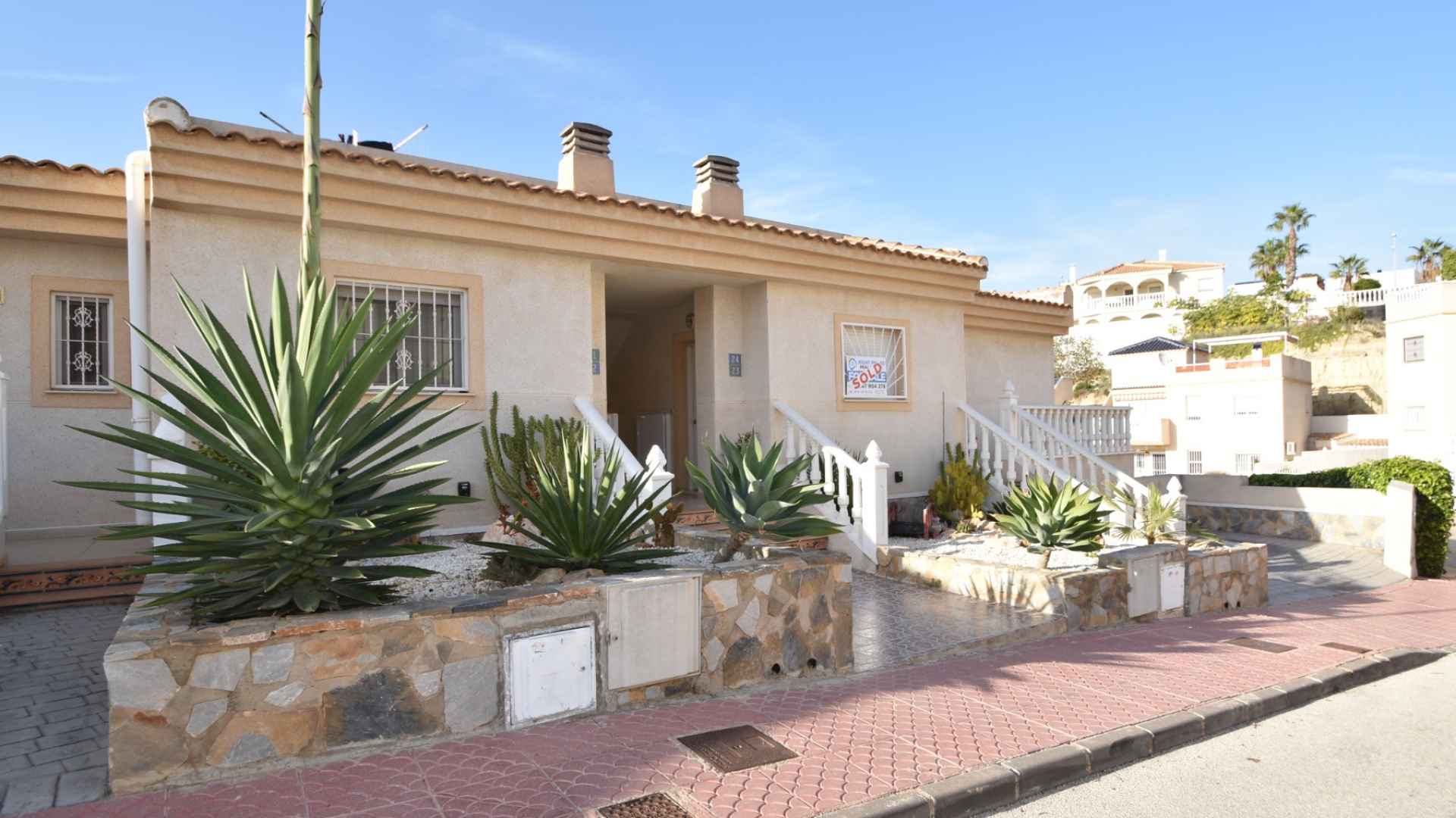 o_1j9uqocdj8a31eiai10ua11cfi4b