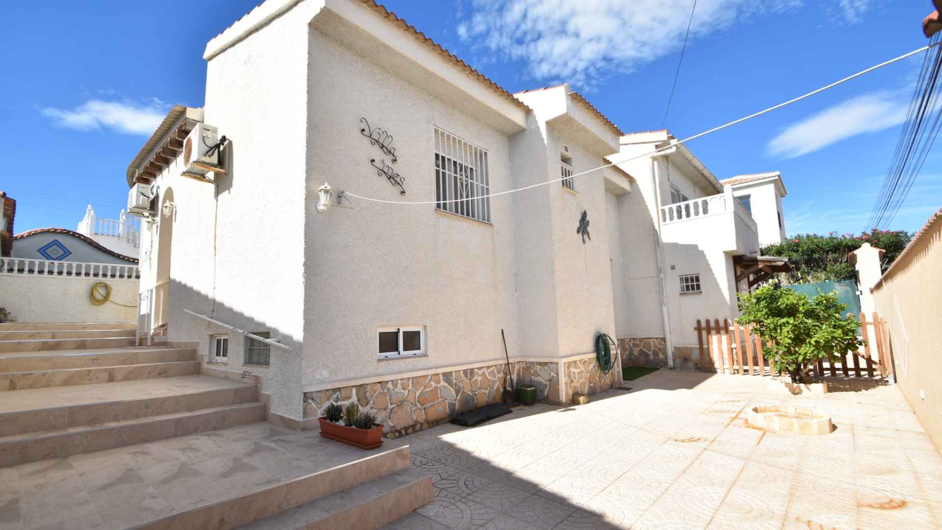 o_1j83hpse51lul1lrm4a81r12m5t9q