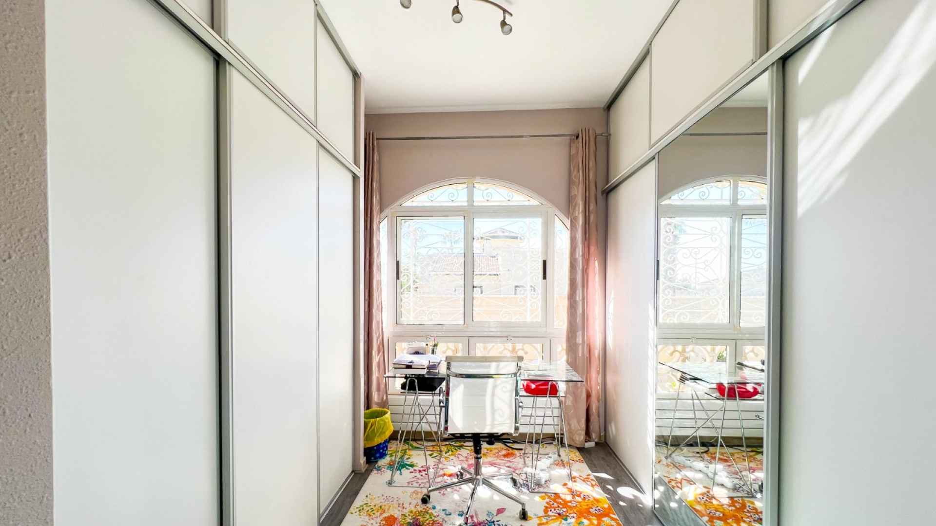 o_1gs4cuhu4covl21k3u1quvu24u