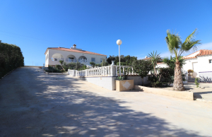 200-4516, Four Bedroom Detached Villa In Lomas De La Juliana, Algorfa.