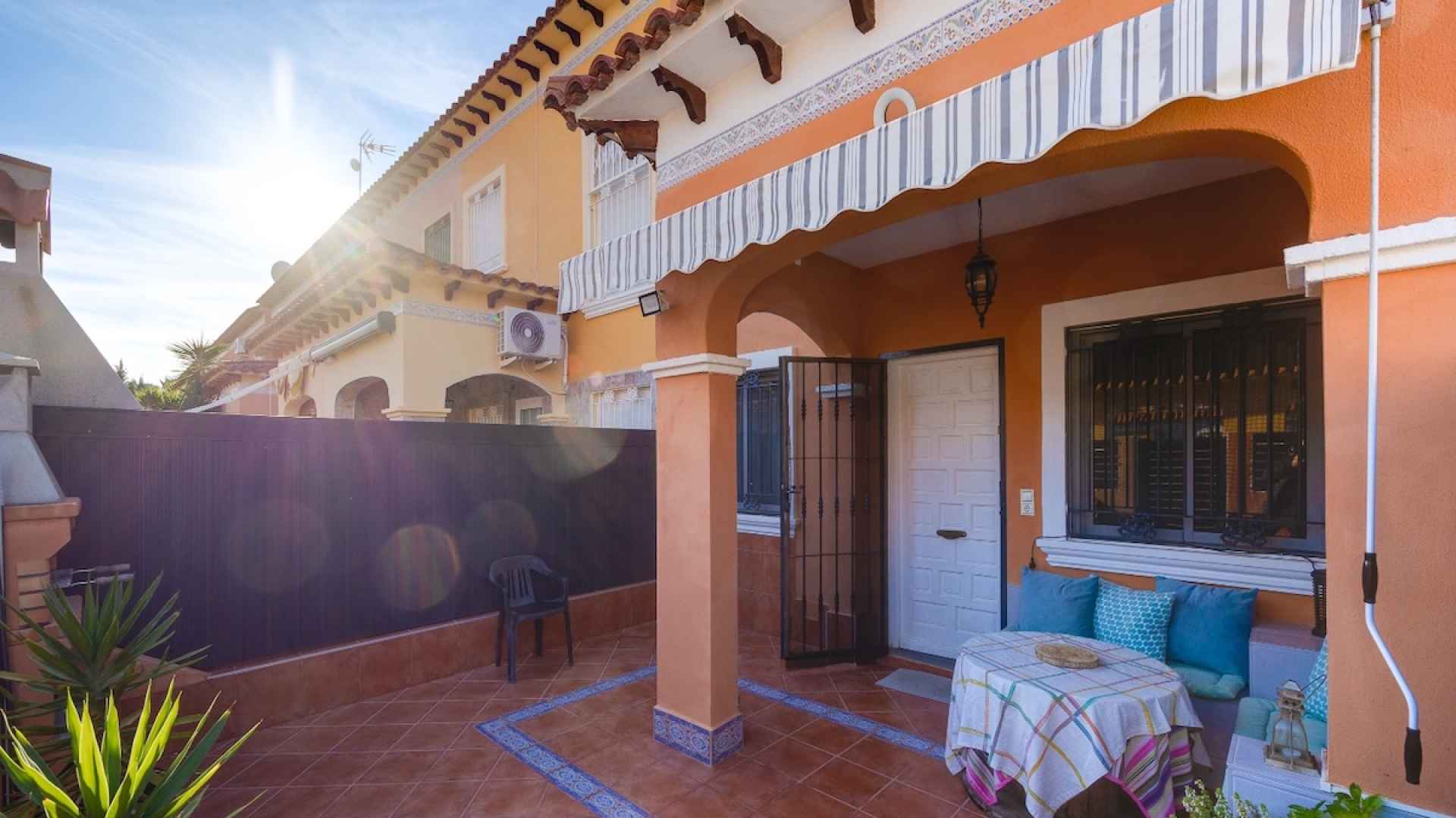 49255_beautiful_two_bedroom_townhouse_with_pool_views_091225103043_photo_2025_12_02_11_41_04
