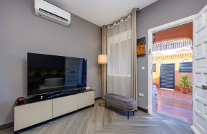 49255_beautiful_two_bedroom_townhouse_with_pool_views_091225103043_photo_2025_12_02_11_40_34