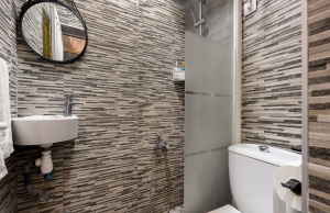 49255_beautiful_two_bedroom_townhouse_with_pool_views_091225151542_photo_2025_12_02_11_40_56