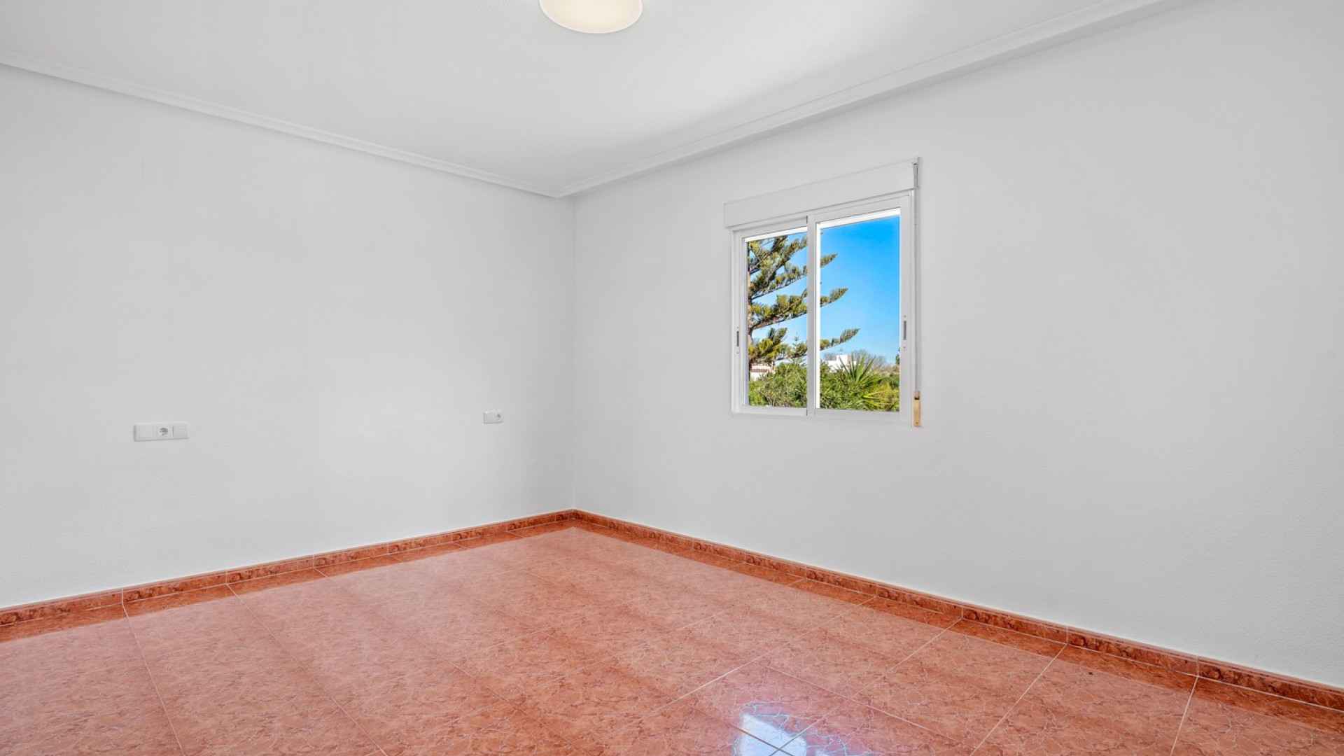 resale-country-property-dolores_327347_xl