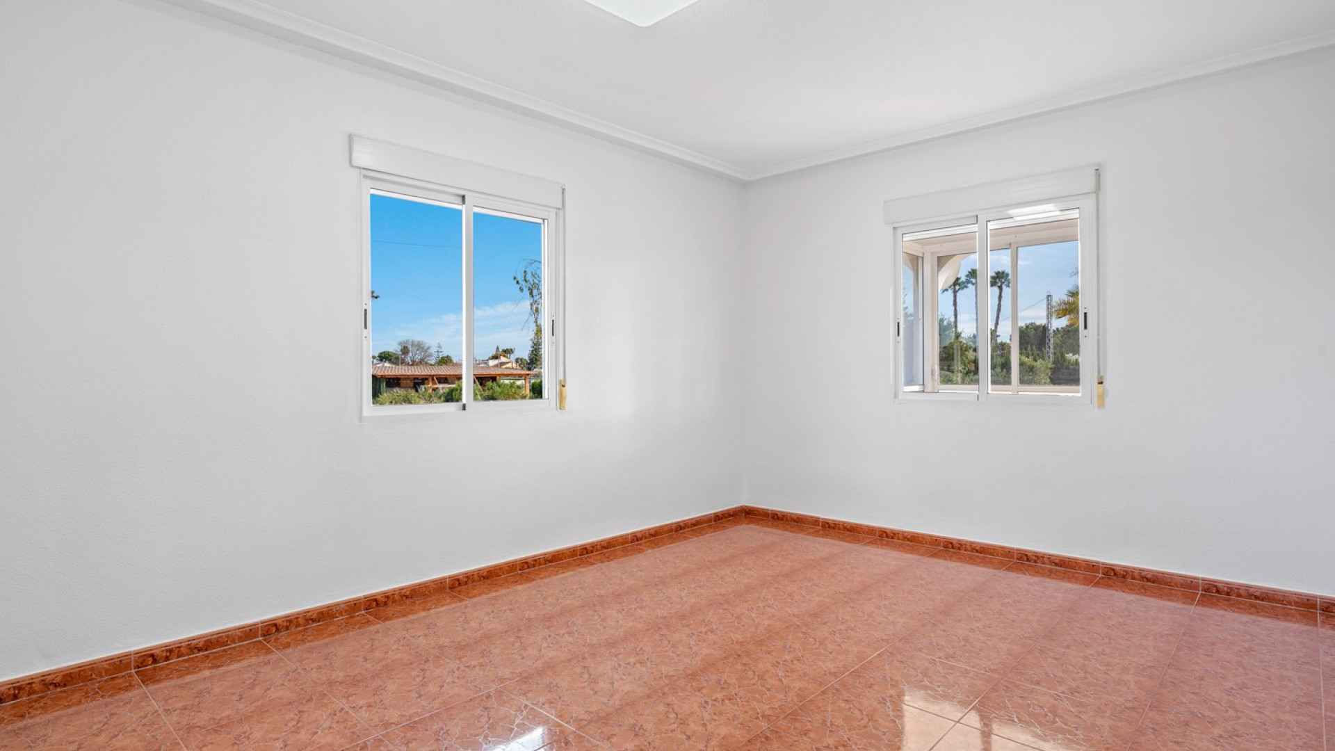 resale-country-property-dolores_327356_xl