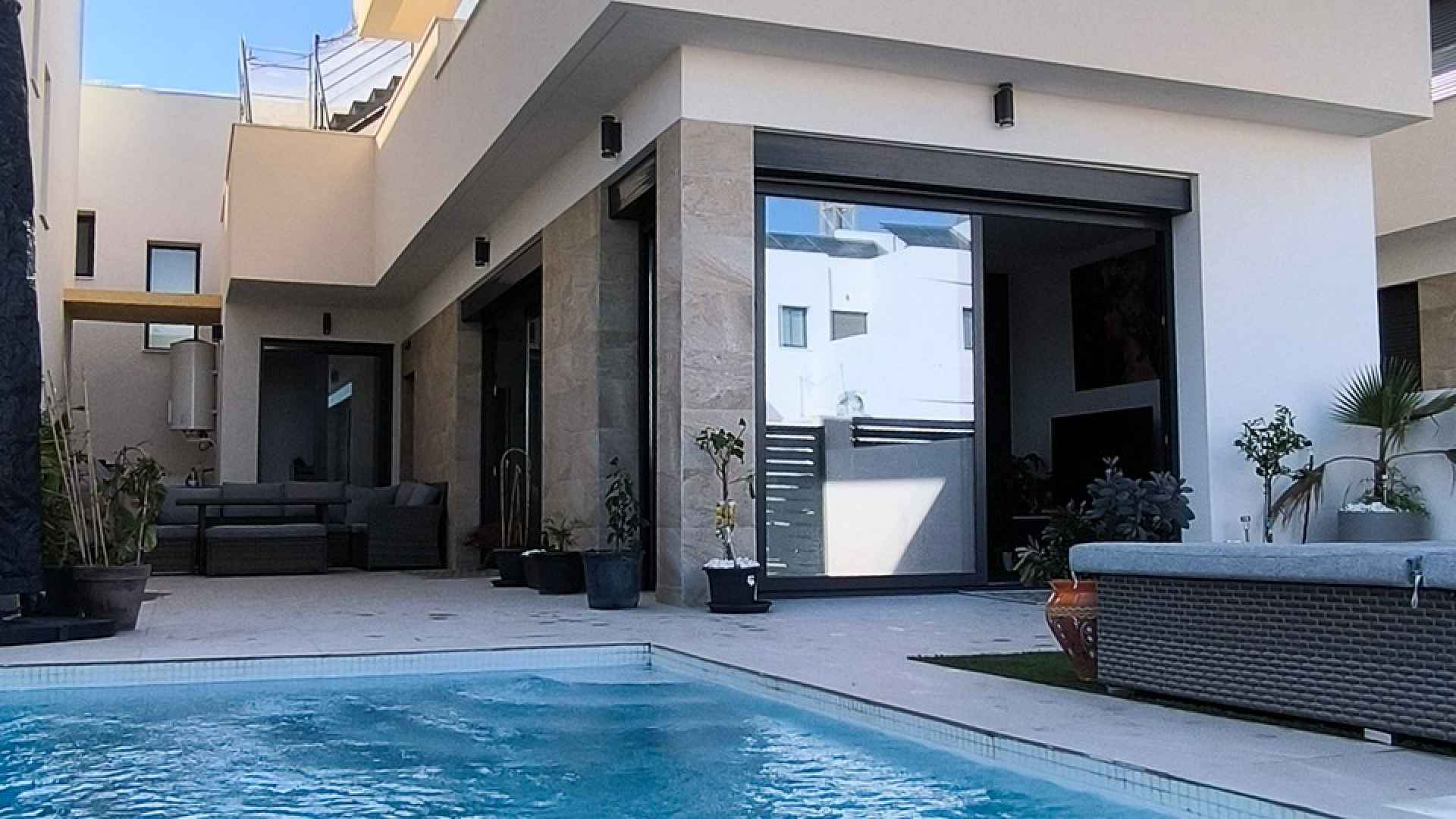 555