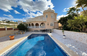 200-4584, Five Bedroom Detached Villa In Ciudad Quesada.