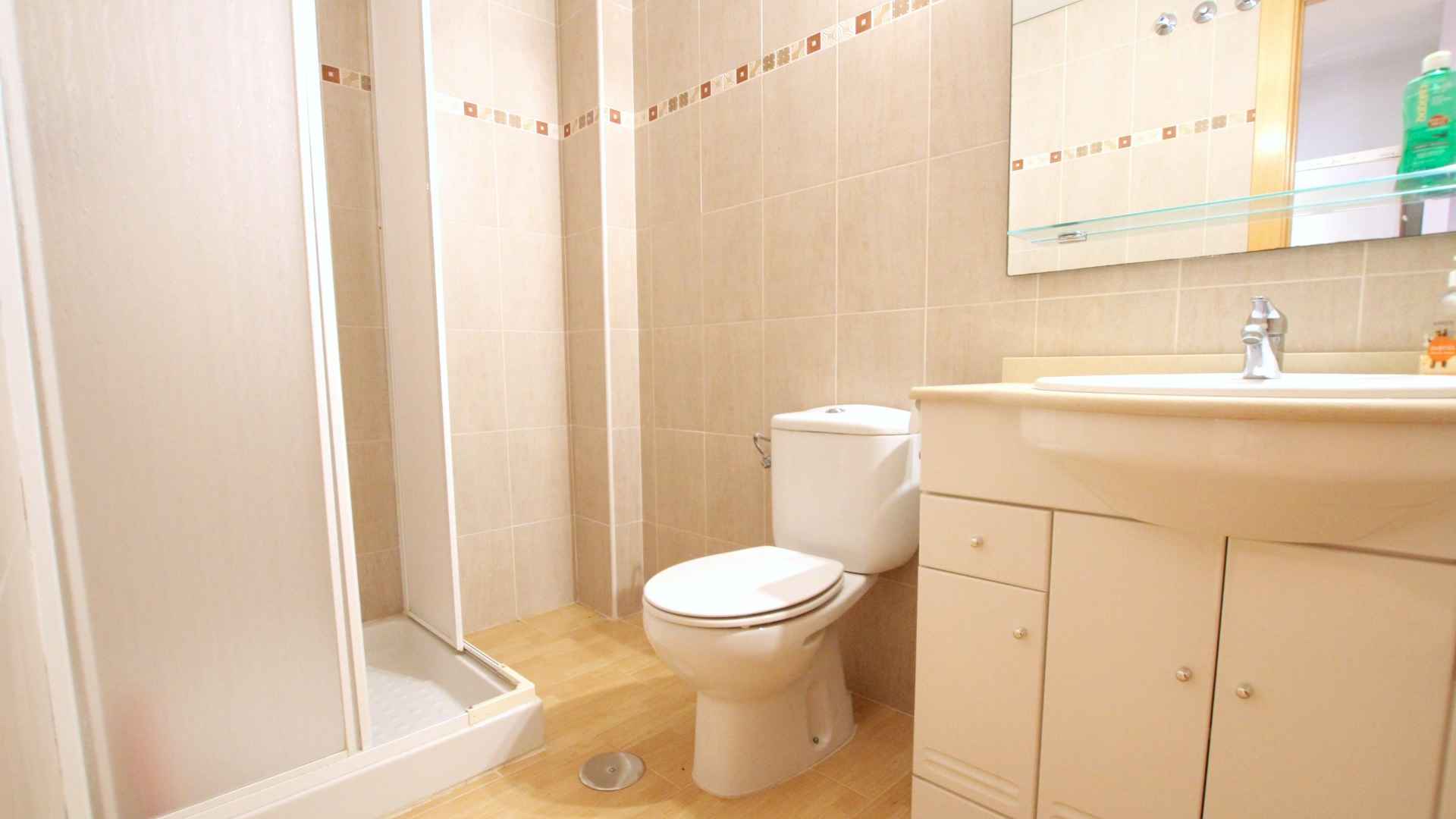 49283_roomy_two_bedroom_apartment_in_los_palacios_190126114202_img_1723
