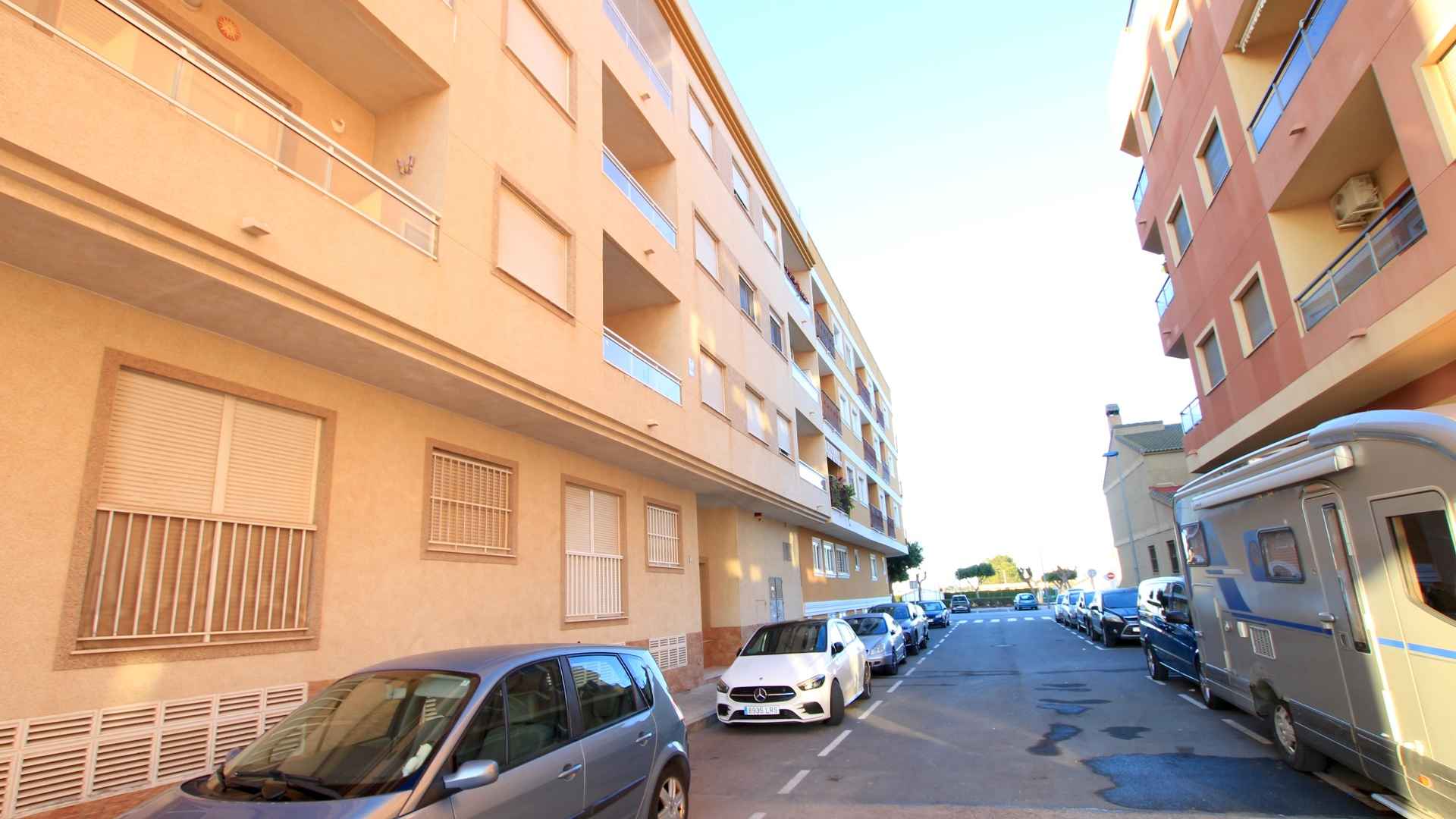 49283_roomy_two_bedroom_apartment_in_los_palacios_190126114202_img_1758