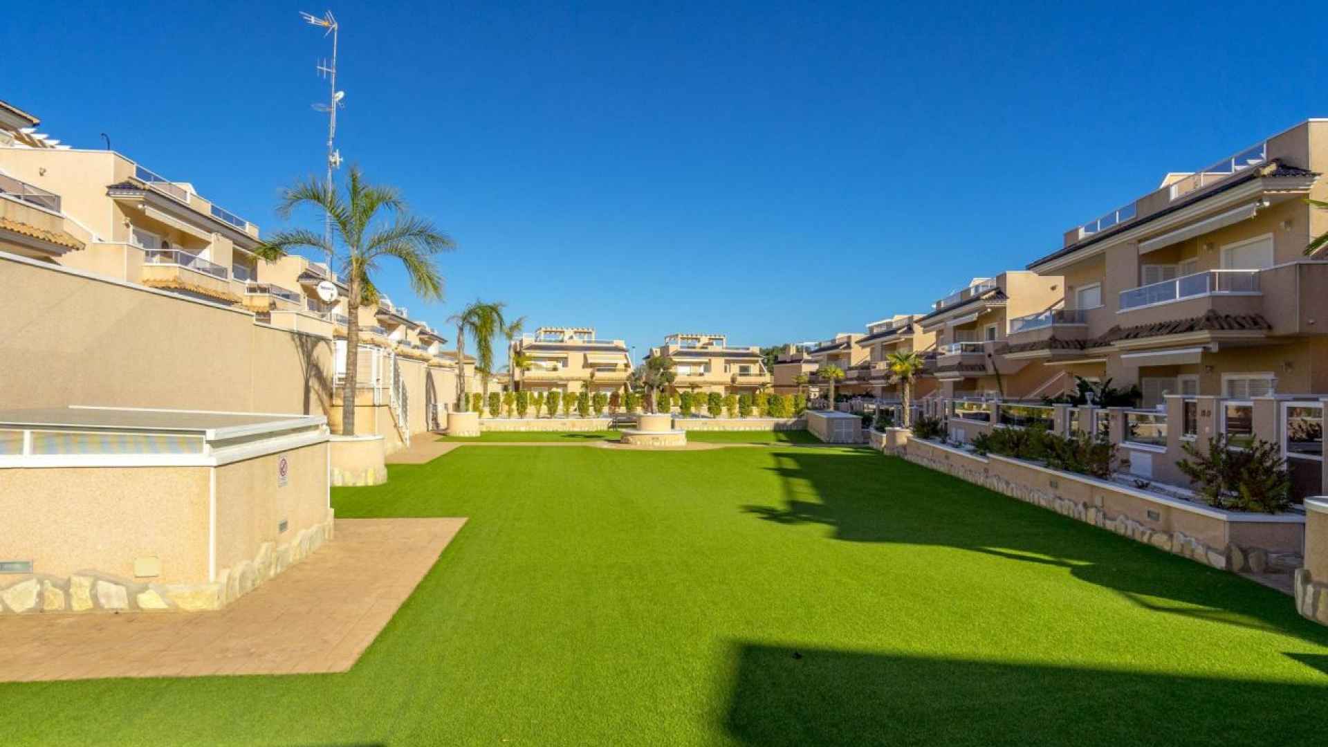 resale-townhouse-torrevieja-punta-prima_172812_xl