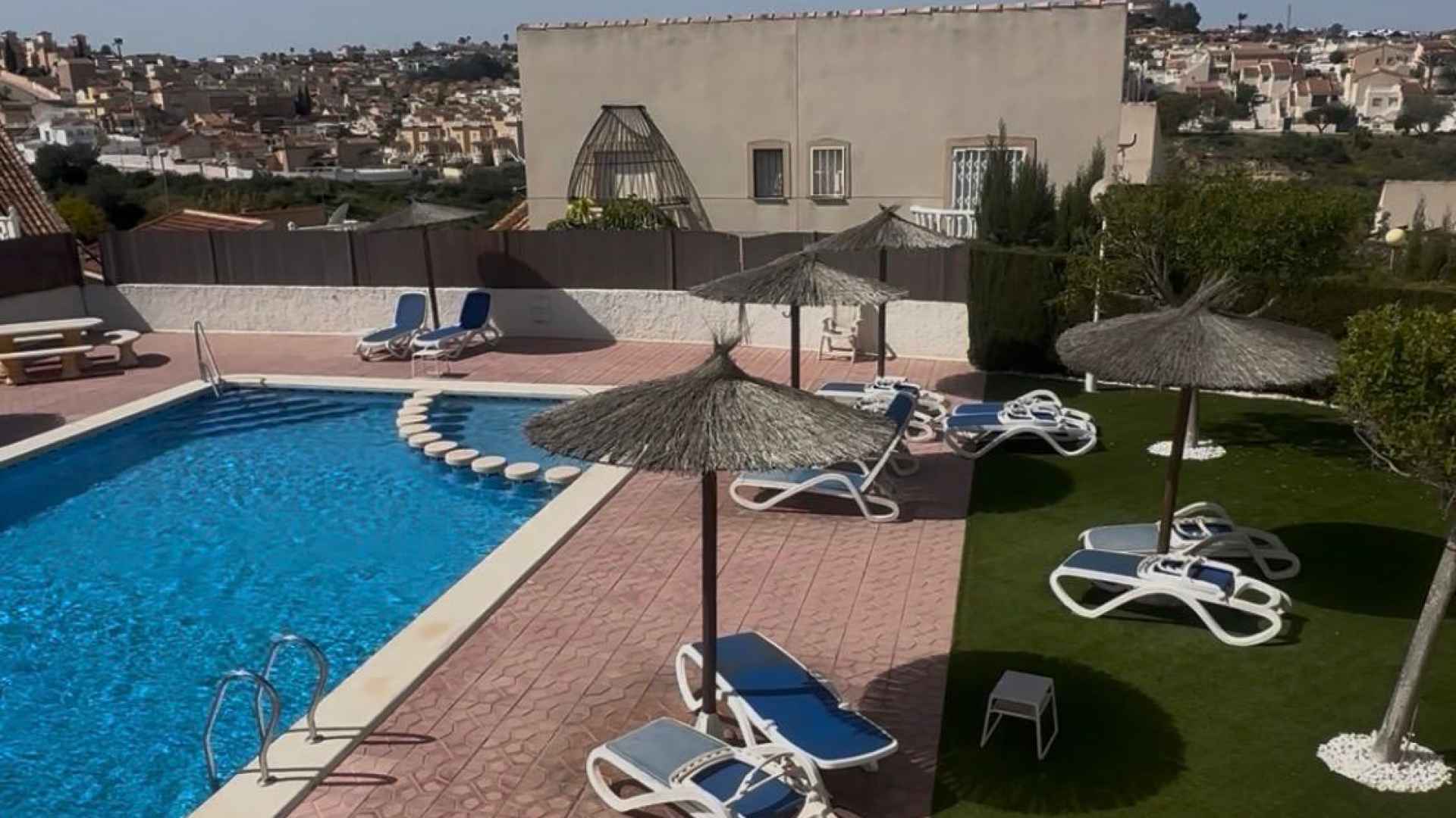 052567da-e998-4956-a121-d595da283381