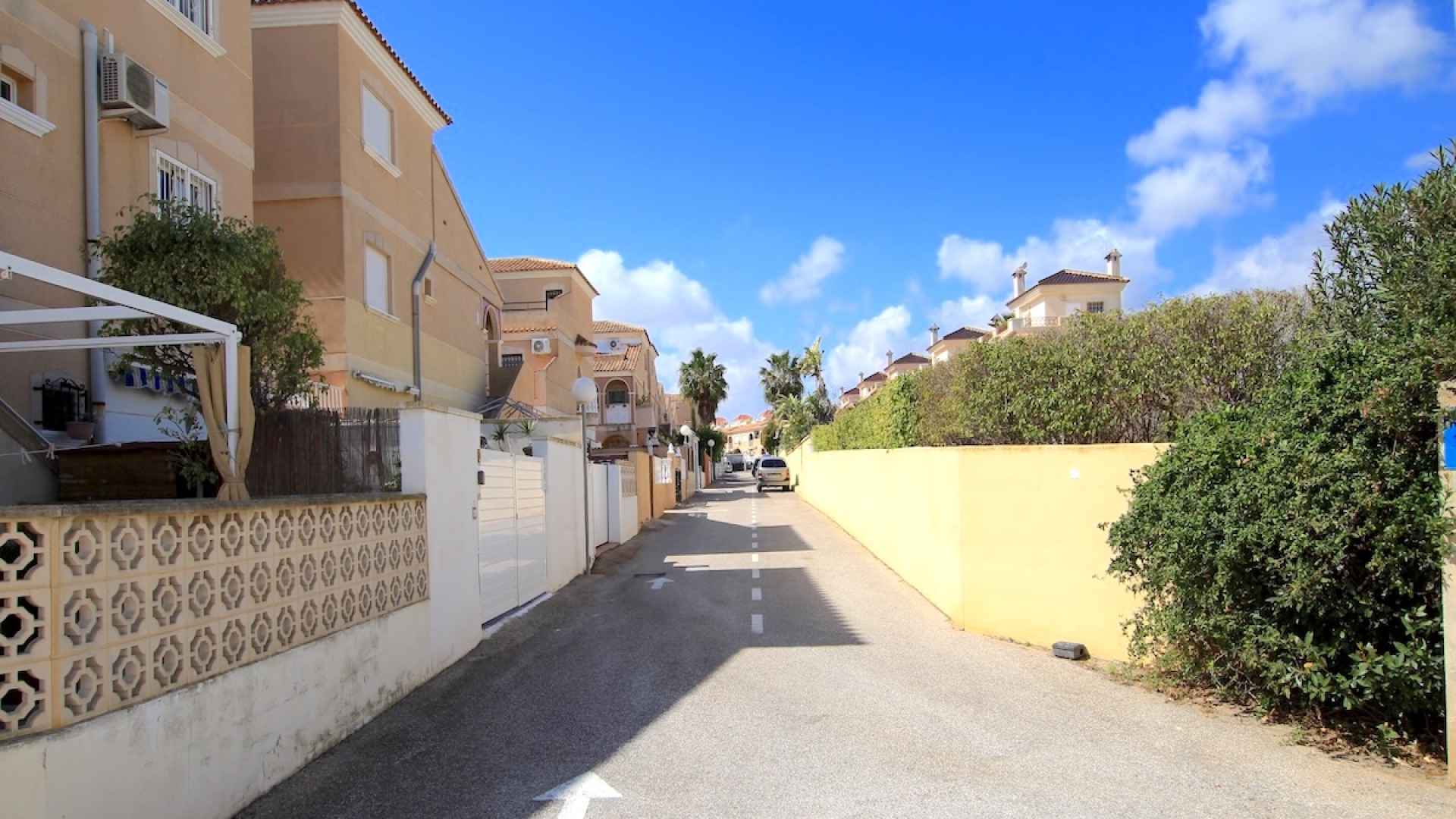 49449_wonderful_three_bedroom_duplex_apartment_with_sea_views_240326154157_img_4073