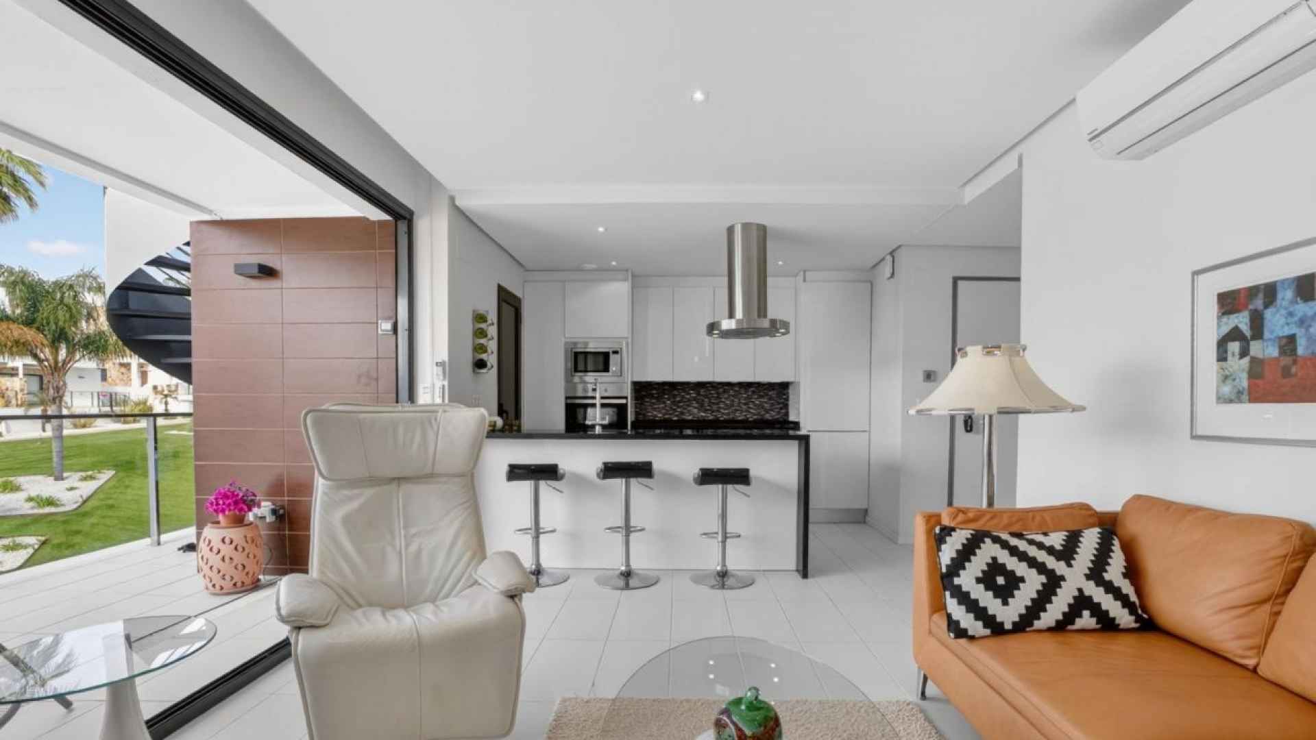 resale-upper-floor-torrevieja-la-cinuela_173454_xl