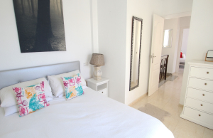 49508_stylish_3_bedroom_end_townhouse_in_a_sought_after_location_270426123922_img_5519