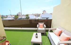 49508_stylish_3_bedroom_end_townhouse_in_a_sought_after_location_270426123922_img_5521