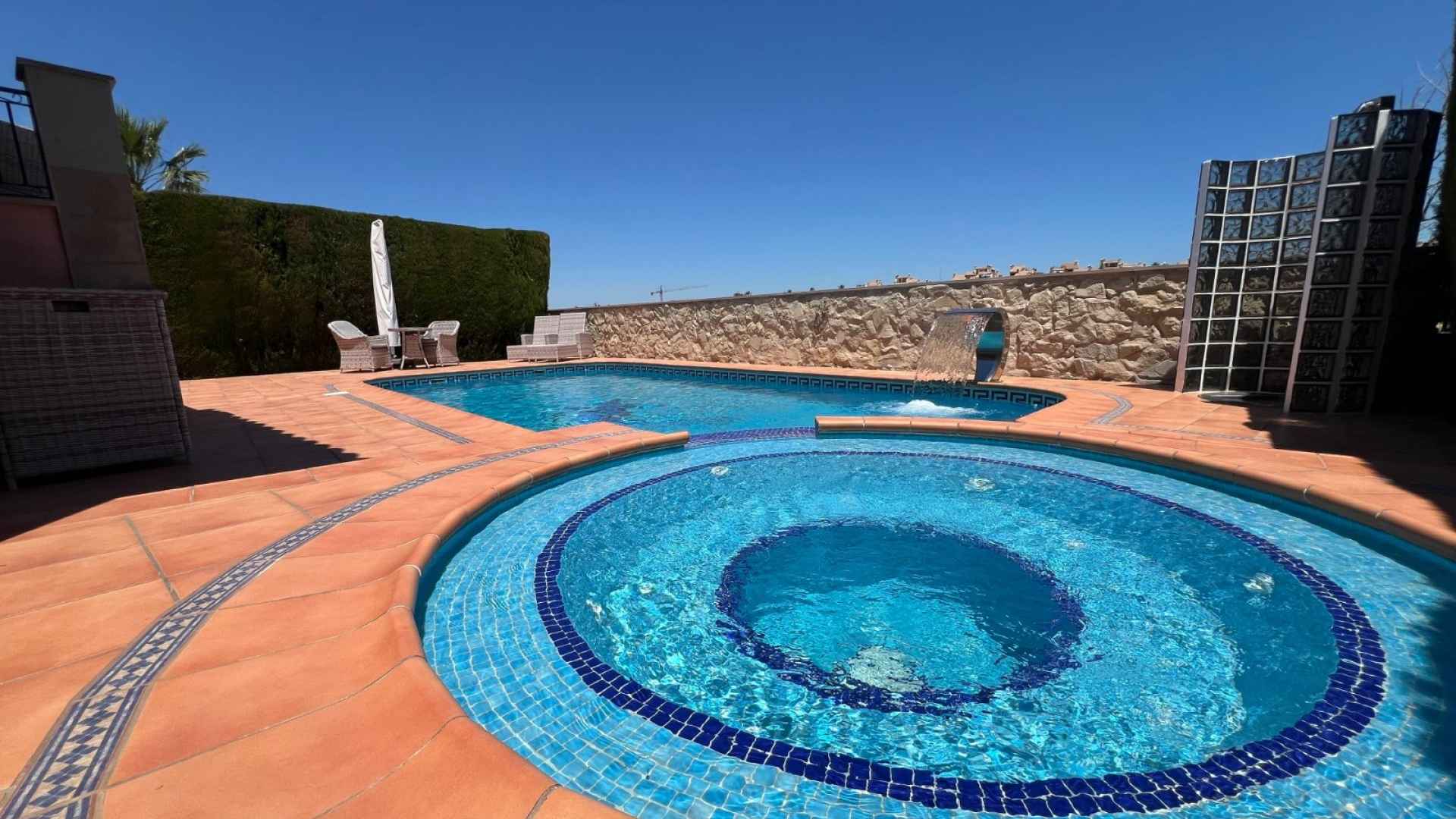 sale-villa-algorfa-la-finca-golf-resort_388624_xl