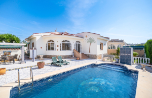200-4836, Three Bedroom Detached Villa In Central Ciudad Quesada.