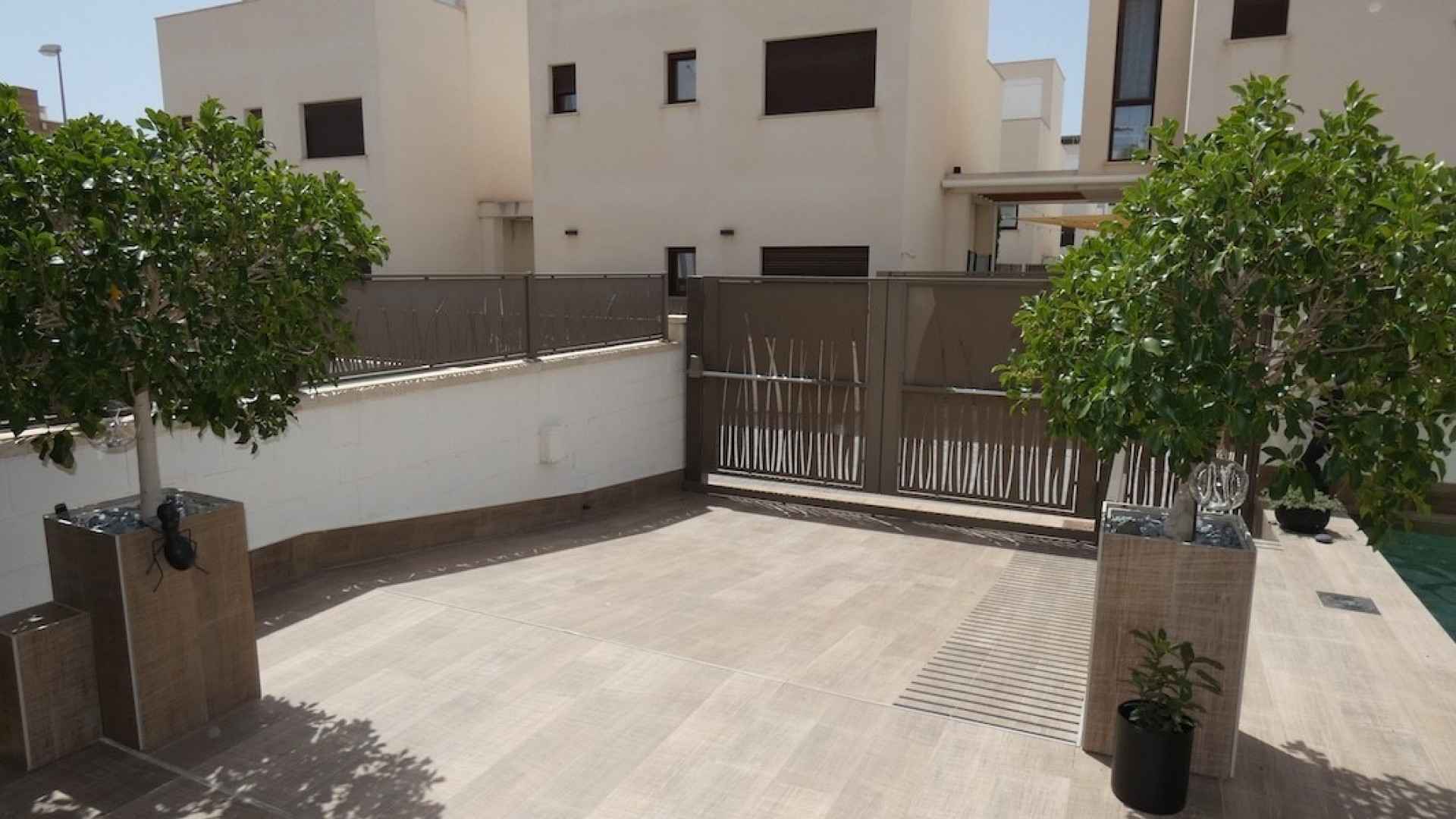 5890836_xl