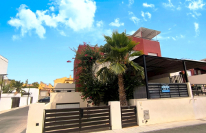 200-4938, Three Bedroom, Quad Style Villa On La Finca Golf Resort, Algorfa.