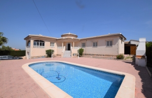 200-1850, Four Bedroom Detached Villa In Ciudad Quesada.