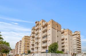 200-1942, Two Bedroom First Floor Apartment In Torrevieja.