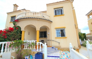 Ref:200-2113-Three Bedroom Quad Villa On El Raso, Guardamar Del Segura.-Alicante-Spain-Quad-Resale