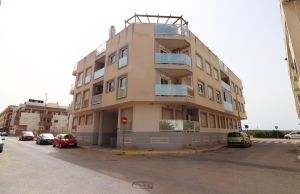 200-2375, Three Bedroom, Ground Floor Apartment In Formentera Del Segura.
