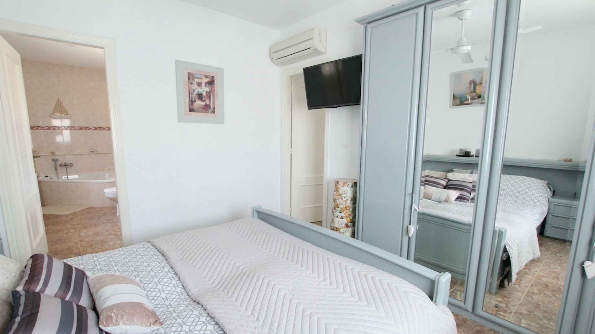 47547_amazing_south_west_facing_villa_with_private_pool___guest_accommodation_210422213132_img_2728