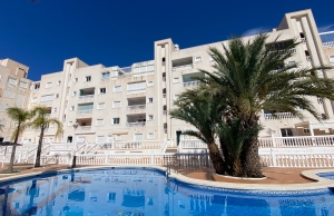 200-4079, Four Bedroom Penthouse Apartment In Guardamar Del Segura.