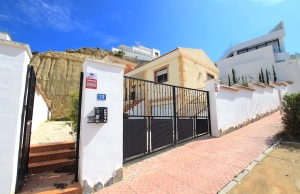 48100_charming_3_bedroom_detached_villa_with_golf_course_views_310523142103_img_3950