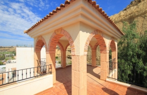 48100_charming_3_bedroom_detached_villa_with_golf_course_views_310523142110_img_3978