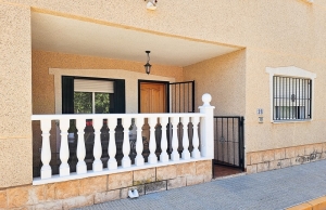 200-2863, Two Bedroom Ground Floor Apartment In Formentera Del Segura.