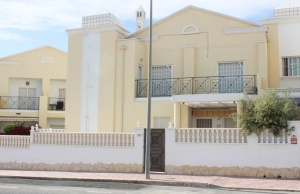 200-2933, Three Bedroom Townhouse In Dona Pepa, Ciudad Quesada.