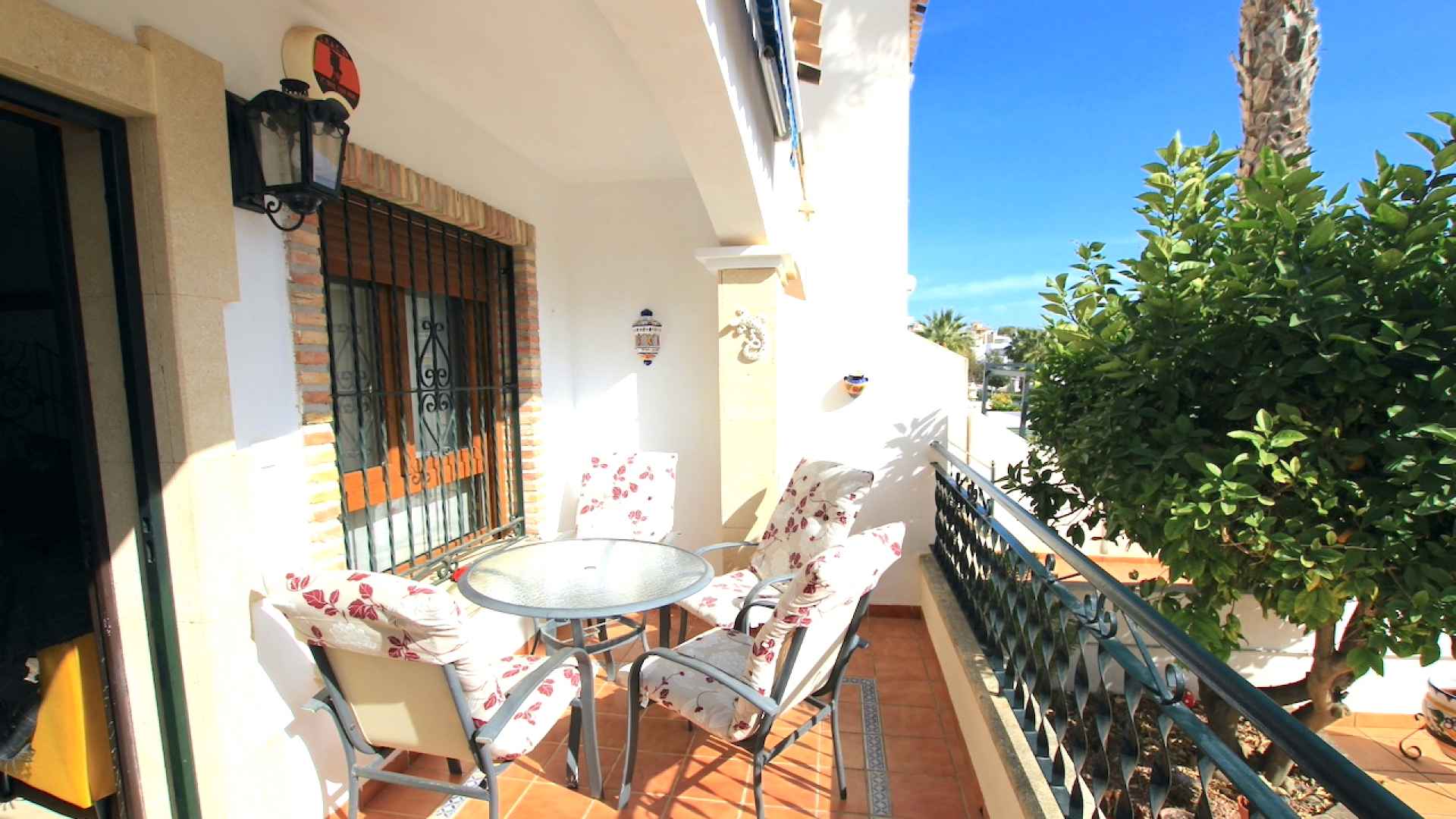 48344_superior_3_bed_2_bath_townhouse_with_pool_views_(pau_8)_080224142634_img_6486