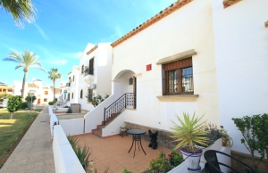 48344_superior_3_bed_2_bath_townhouse_with_pool_views_(pau_8)_080224142634_img_6571