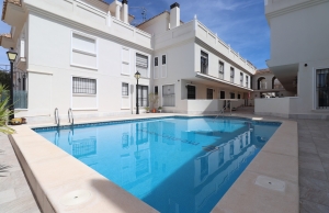 200-3298, Two Bedroom, 1st Floor Duplex Apartment in Formentera Del Segura.