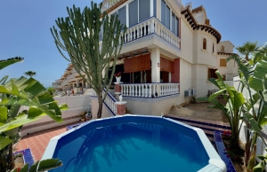 200-3446, Five bedroom Beach Style Chalet Villa In Guardamar Del Segura,