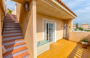 resale-upper-floor-torrevieja-aguas-nuevas_141237_xl