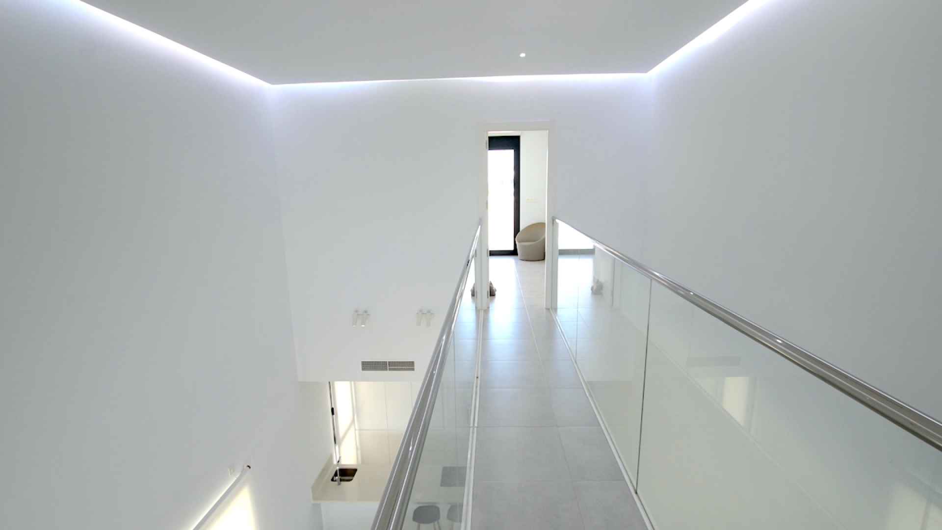 48518_stylish_and_contemporary_294sqm_villa_with_great_outdoor_space_090824073626_img_1933