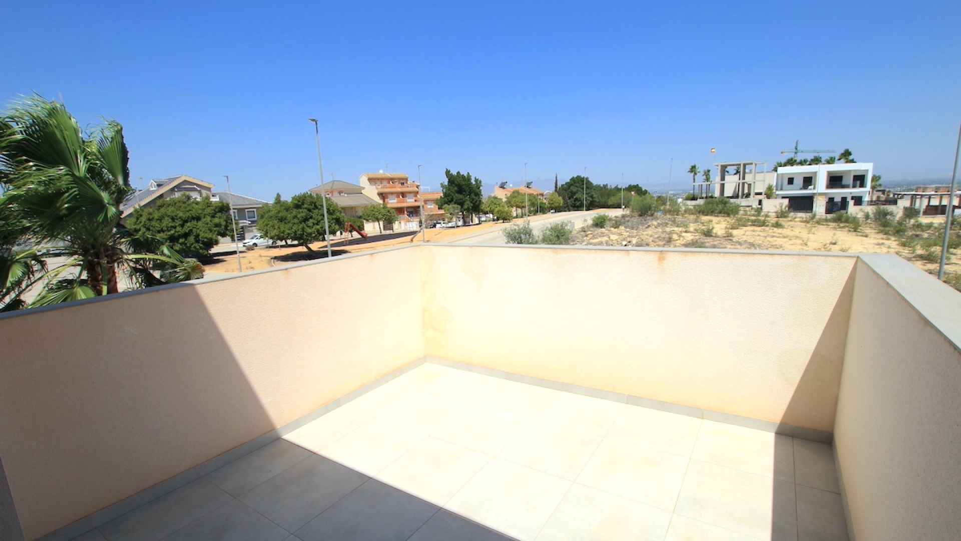 48518_stylish_and_contemporary_294sqm_villa_with_great_outdoor_space_090824073632_img_1968